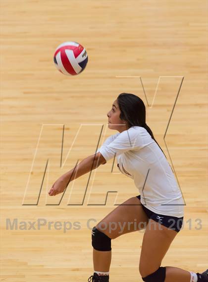 Thumbnail 1 in Madison vs. Taft photogallery.