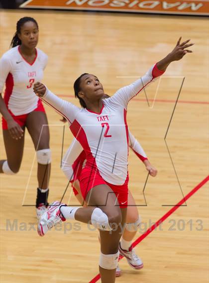 Thumbnail 3 in Madison vs. Taft photogallery.
