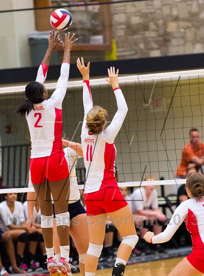 Thumbnail 3 in Madison vs. Taft photogallery.