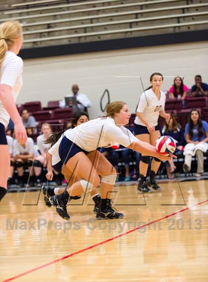 Thumbnail 1 in Madison vs. Taft photogallery.