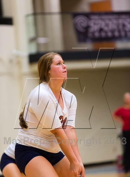 Thumbnail 1 in Madison vs. Taft photogallery.