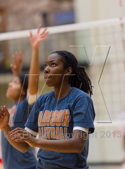 Thumbnail 2 in Madison vs. Taft photogallery.