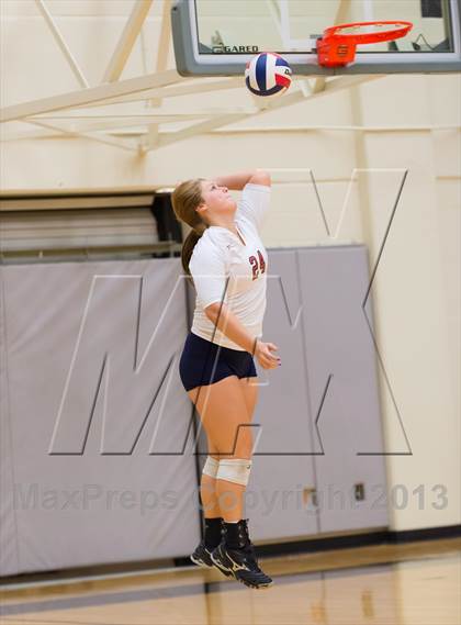 Thumbnail 1 in Madison vs. Taft photogallery.