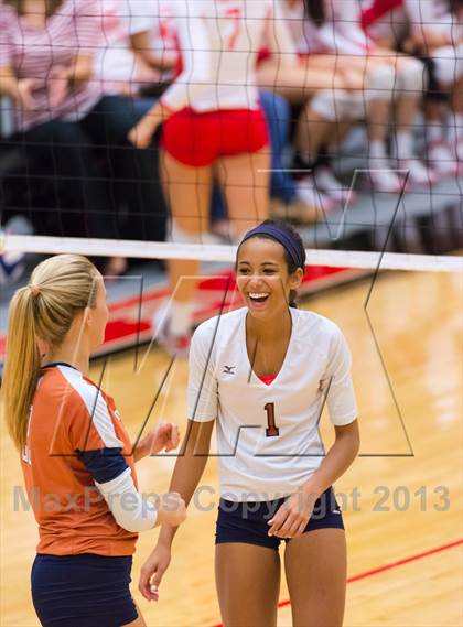 Thumbnail 1 in Madison vs. Taft photogallery.