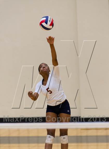 Thumbnail 1 in Madison vs. Taft photogallery.