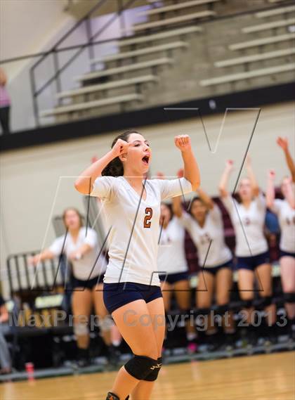 Thumbnail 2 in Madison vs. Taft photogallery.
