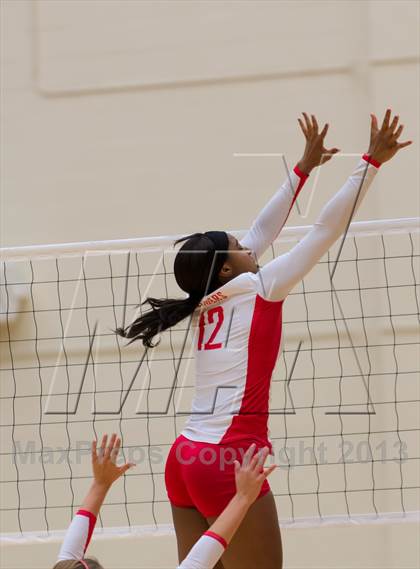 Thumbnail 1 in Madison vs. Taft photogallery.