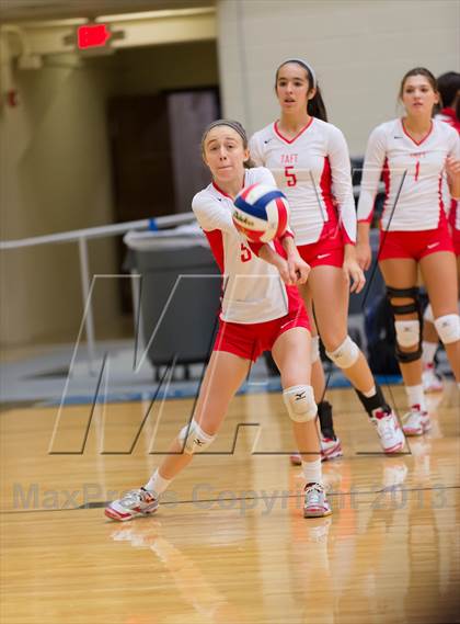 Thumbnail 3 in Madison vs. Taft photogallery.