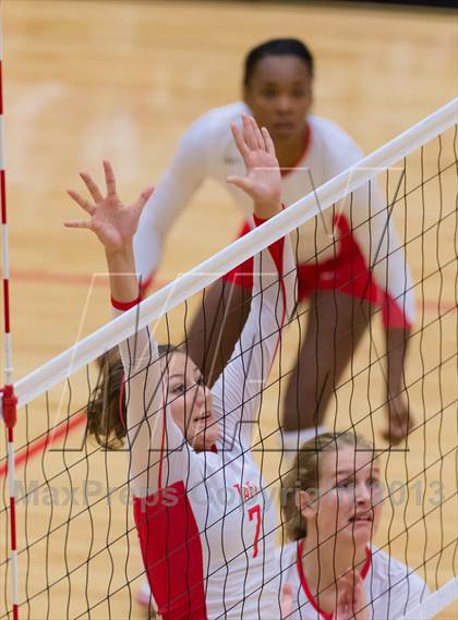 Thumbnail 2 in Madison vs. Taft photogallery.