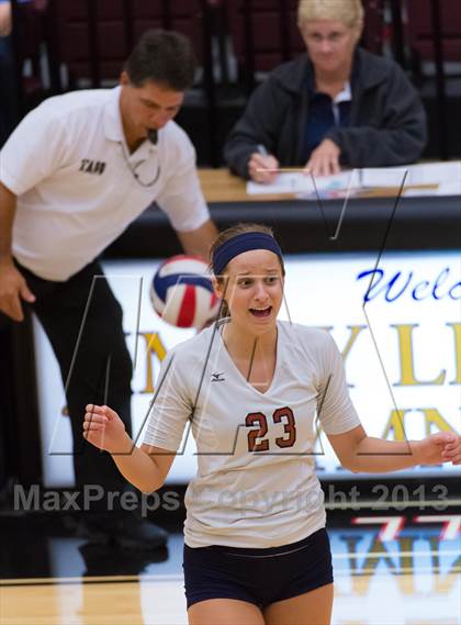 Thumbnail 2 in Madison vs. Taft photogallery.