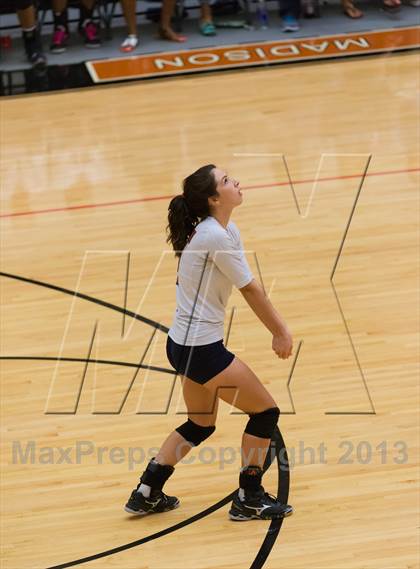 Thumbnail 1 in Madison vs. Taft photogallery.