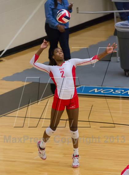 Thumbnail 2 in Madison vs. Taft photogallery.