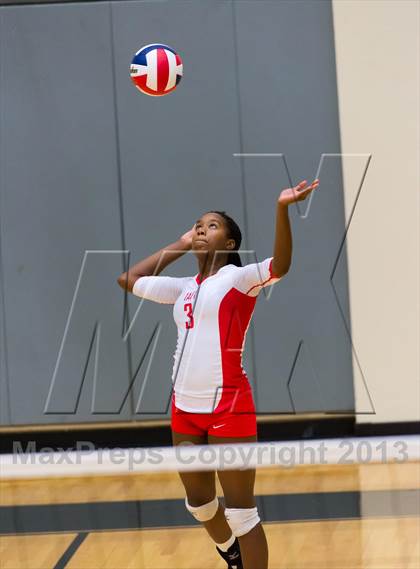 Thumbnail 1 in Madison vs. Taft photogallery.