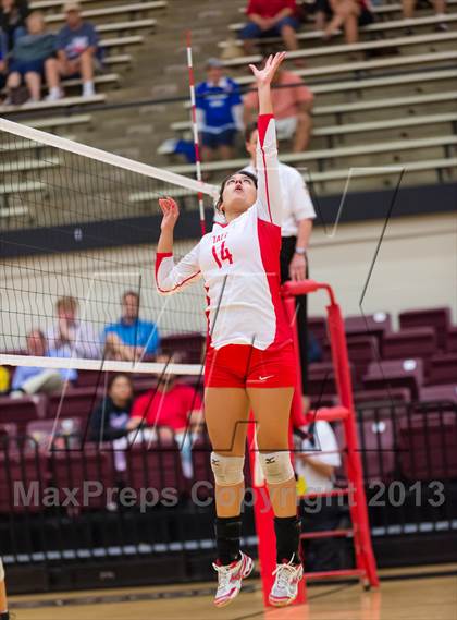 Thumbnail 3 in Madison vs. Taft photogallery.