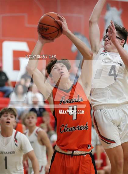 Thumbnail 1 in Amanda-Clearcreek @ Westfall photogallery.