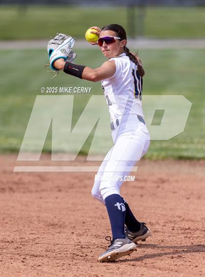 Thumbnail 2 in Basehor-Linwood @ Saint Thomas Aquinas photogallery.