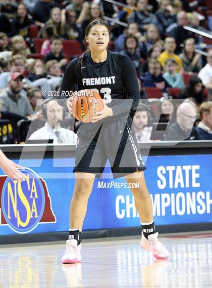 Thumbnail 2 in Fremont vs. Lincoln East (NSAA Class A Semifinal) photogallery.