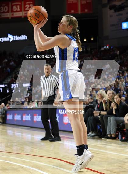 Thumbnail 3 in Fremont vs. Lincoln East (NSAA Class A Semifinal) photogallery.