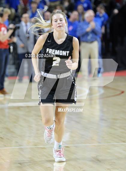 Thumbnail 3 in Fremont vs. Lincoln East (NSAA Class A Semifinal) photogallery.