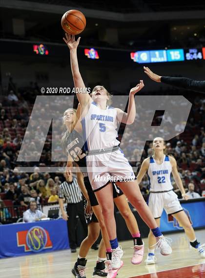 Thumbnail 2 in Fremont vs. Lincoln East (NSAA Class A Semifinal) photogallery.