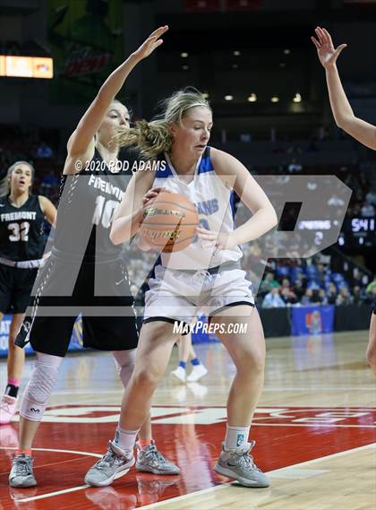 Thumbnail 3 in Fremont vs. Lincoln East (NSAA Class A Semifinal) photogallery.