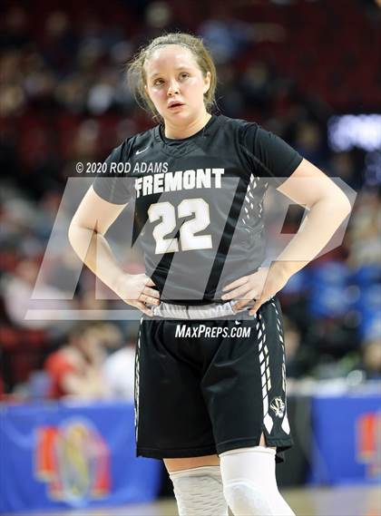 Thumbnail 3 in Fremont vs. Lincoln East (NSAA Class A Semifinal) photogallery.
