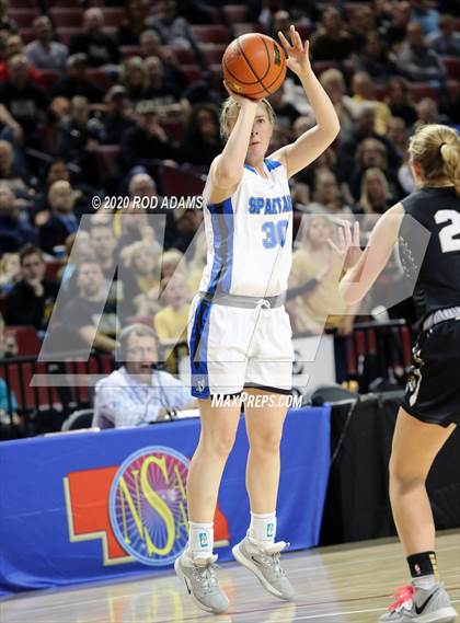 Thumbnail 1 in Fremont vs. Lincoln East (NSAA Class A Semifinal) photogallery.