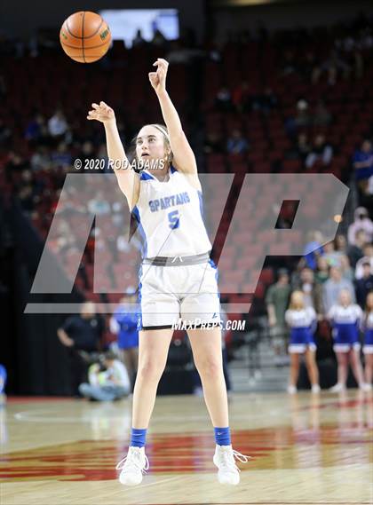 Thumbnail 3 in Fremont vs. Lincoln East (NSAA Class A Semifinal) photogallery.