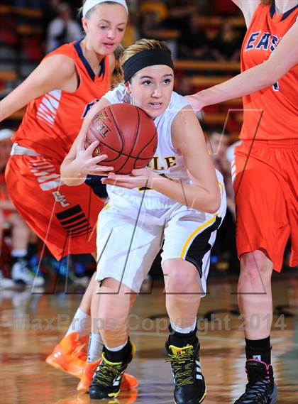 Thumbnail 3 in Andale vs Olathe East (Mid America Classic 1st Round) photogallery.