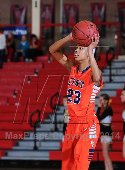 Thumbnail 2 in Andale vs Olathe East (Mid America Classic 1st Round) photogallery.