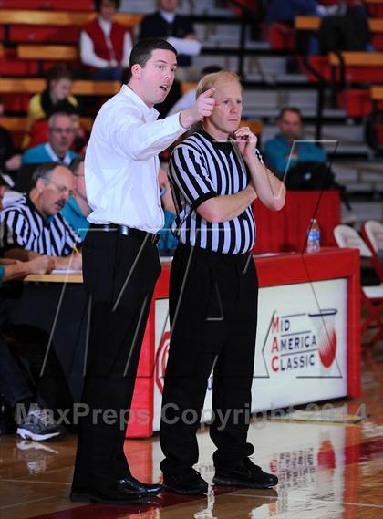 Thumbnail 1 in Andale vs Olathe East (Mid America Classic 1st Round) photogallery.