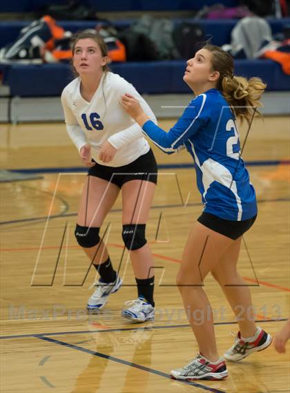 Thumbnail 2 in Bothell @ Eastside Catholic photogallery.