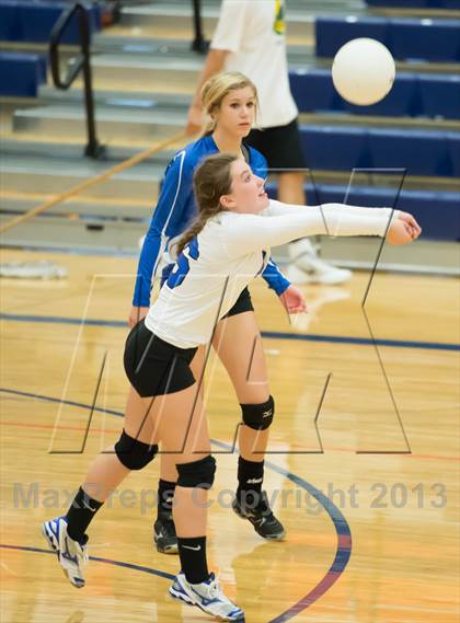 Thumbnail 3 in Bothell @ Eastside Catholic photogallery.
