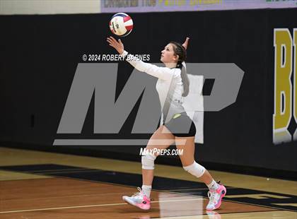 Thumbnail 1 in Sterling @ Burlington Township photogallery.