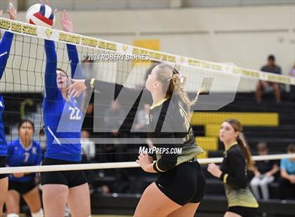 Thumbnail 3 in Sterling @ Burlington Township photogallery.
