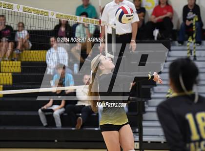 Thumbnail 3 in Sterling @ Burlington Township photogallery.