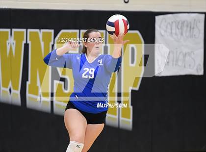 Thumbnail 1 in Sterling @ Burlington Township photogallery.