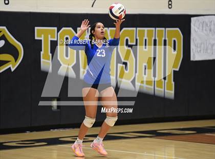 Thumbnail 1 in Sterling @ Burlington Township photogallery.