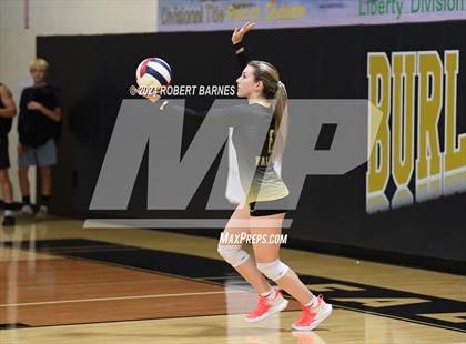 Thumbnail 2 in Sterling @ Burlington Township photogallery.