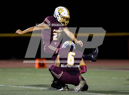 Thumbnail 2 in Knight @ Simi Valley photogallery.