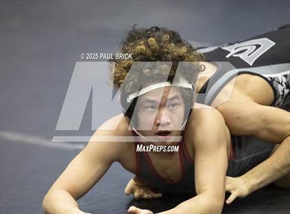 Thumbnail 1 in  UIL Boys Wrestling Region 4 Finals (Day 1) photogallery.