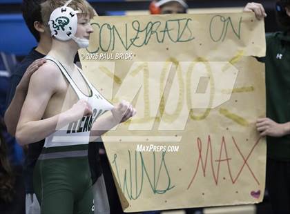 Thumbnail 2 in  UIL Boys Wrestling Region 4 Finals (Day 1) photogallery.