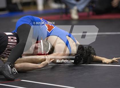 Thumbnail 2 in  UIL Boys Wrestling Region 4 Finals (Day 1) photogallery.