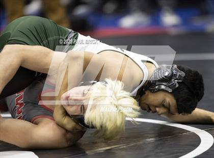 Thumbnail 3 in  UIL Boys Wrestling Region 4 Finals (Day 1) photogallery.