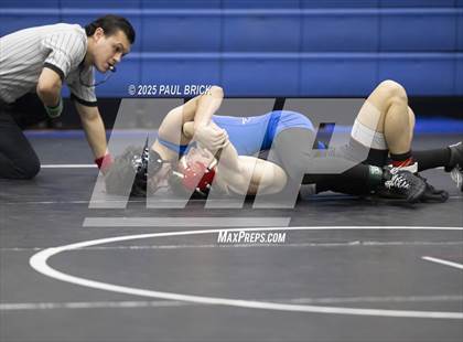 Thumbnail 1 in  UIL Boys Wrestling Region 4 Finals (Day 1) photogallery.