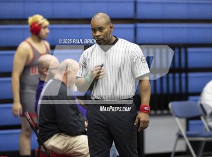 Thumbnail 2 in  UIL Boys Wrestling Region 4 Finals (Day 1) photogallery.