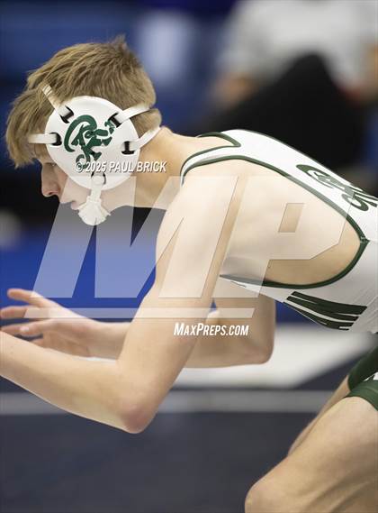 Thumbnail 1 in  UIL Boys Wrestling Region 4 Finals (Day 1) photogallery.