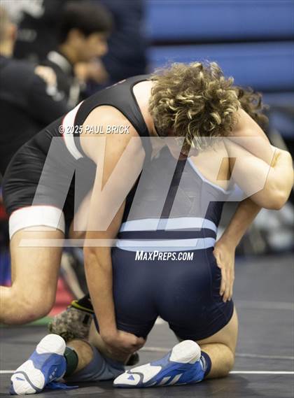 Thumbnail 2 in  UIL Boys Wrestling Region 4 Finals (Day 1) photogallery.
