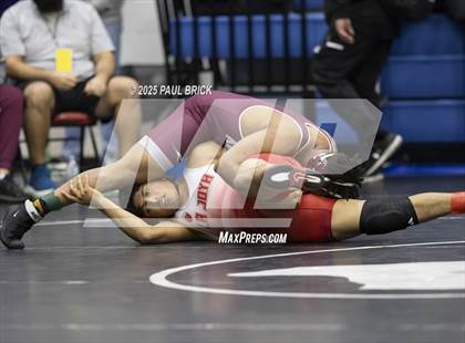 Thumbnail 1 in  UIL Boys Wrestling Region 4 Finals (Day 1) photogallery.