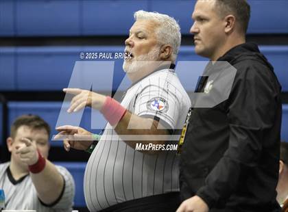 Thumbnail 2 in  UIL Boys Wrestling Region 4 Finals (Day 1) photogallery.